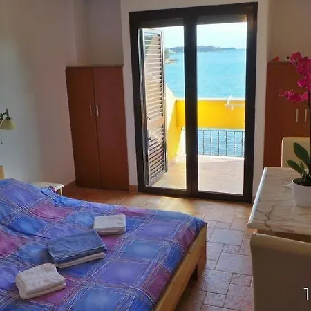 게스트하우스 In With Sea View, Balcony, Air Conditioning, W-lan 81-4